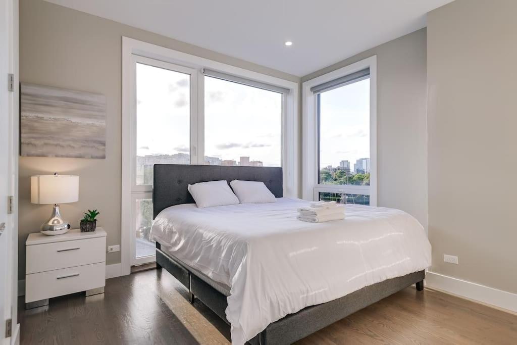 Breathtaking Downtown Penthouse A - Sleeps 11 Villa Chicago Exterior photo
